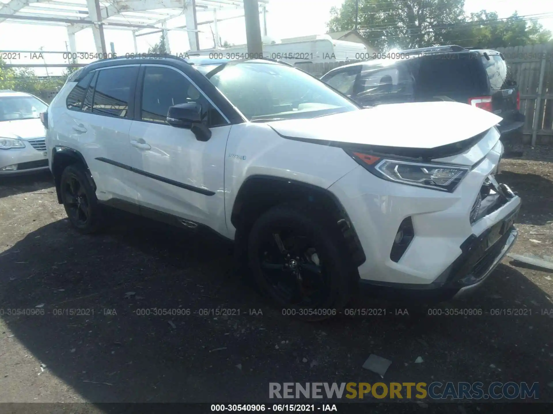 1 Photograph of a damaged car JTMEWRFV1KJ017690 TOYOTA RAV4 2019