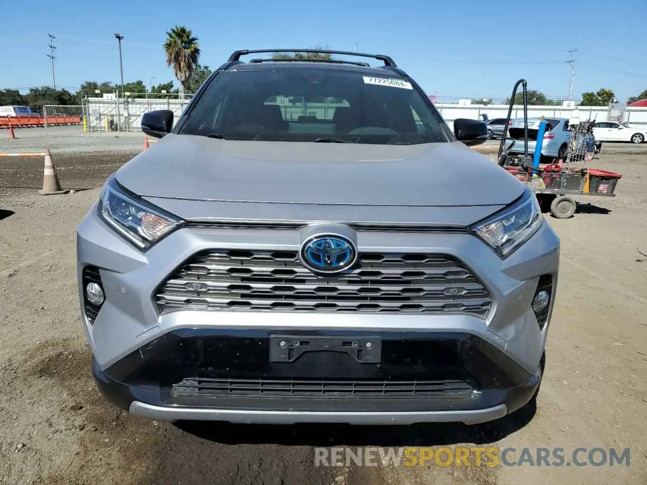 5 Photograph of a damaged car JTMEWRFV2KD515380 TOYOTA RAV4 2019