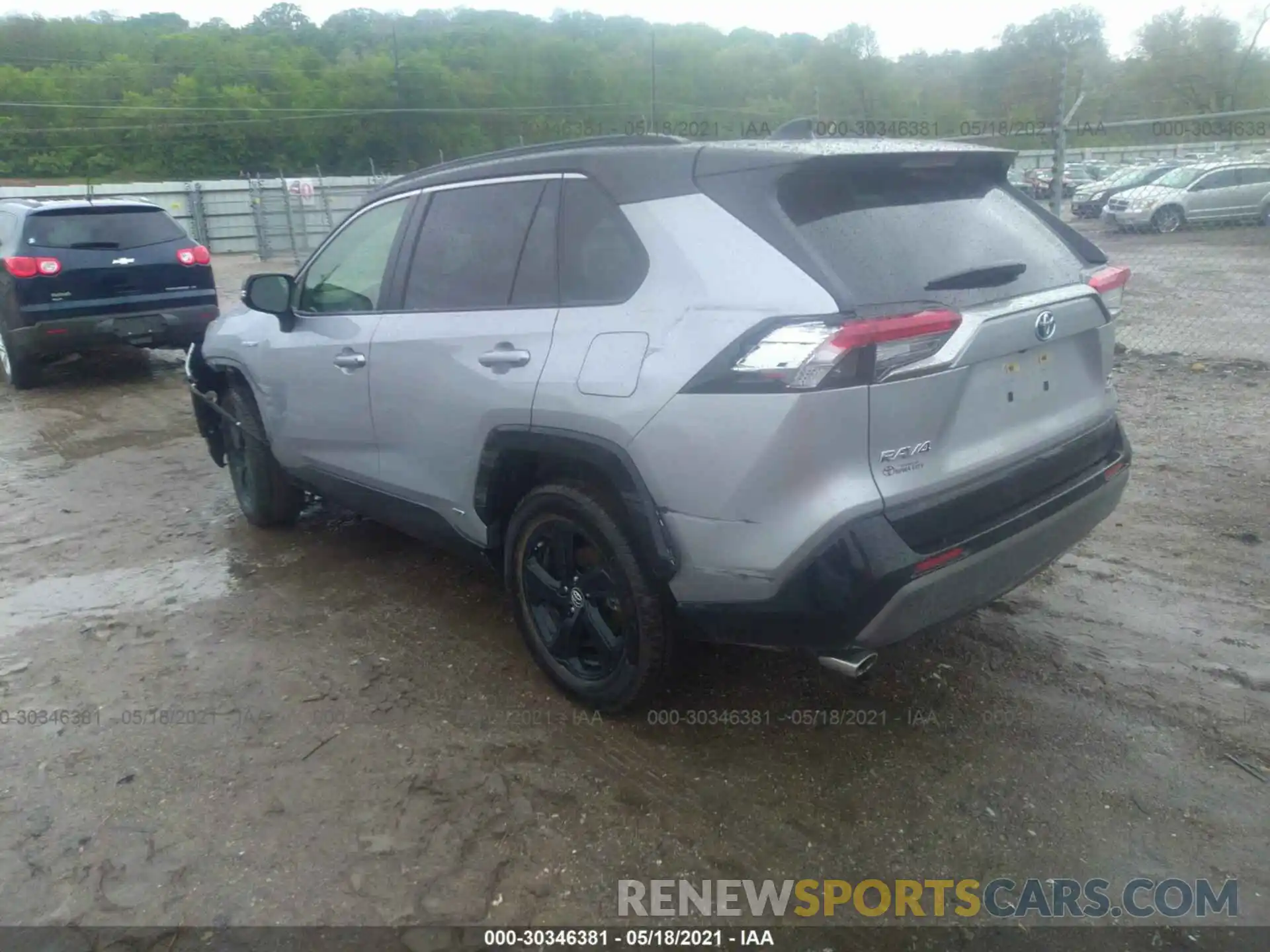 3 Photograph of a damaged car JTMEWRFV2KJ018816 TOYOTA RAV4 2019