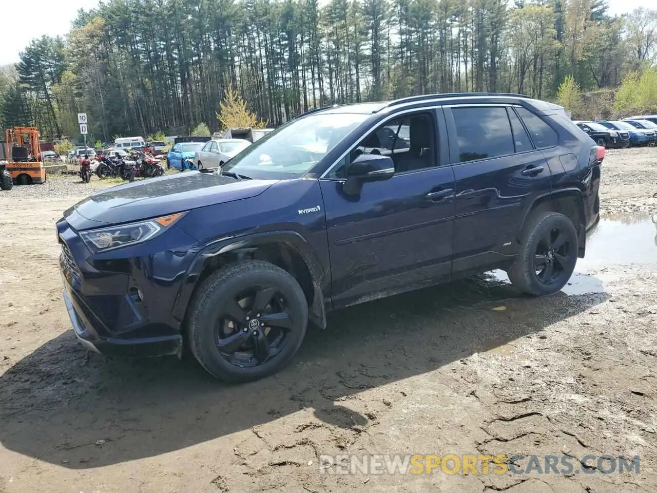 1 Photograph of a damaged car JTMEWRFV3KD502573 TOYOTA RAV4 2019