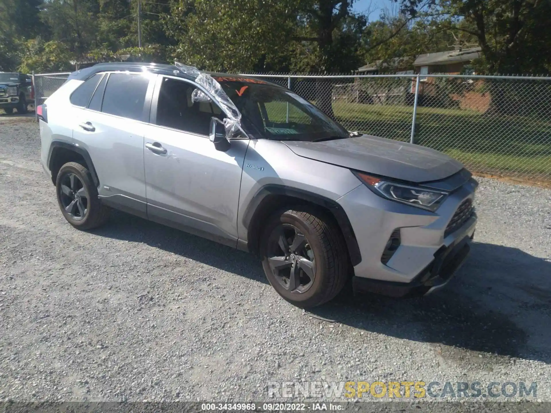 1 Photograph of a damaged car JTMEWRFV3KJ008179 TOYOTA RAV4 2019