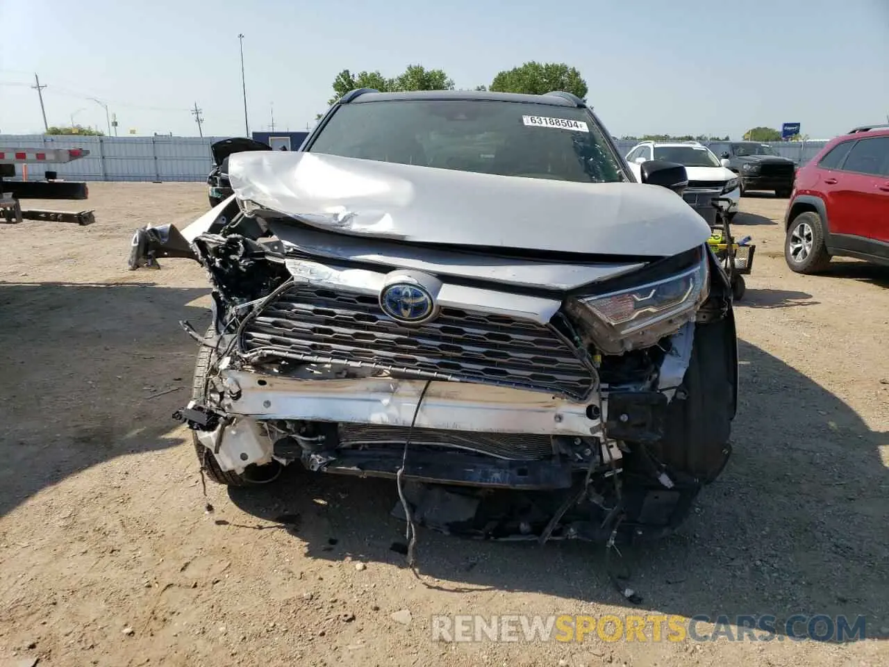 5 Photograph of a damaged car JTMEWRFV3KJ020414 TOYOTA RAV4 2019
