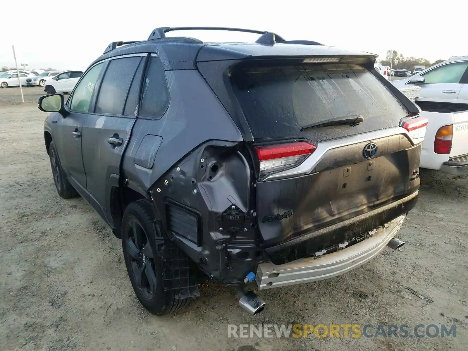 3 Photograph of a damaged car JTMEWRFV3KJ023121 TOYOTA RAV4 2019