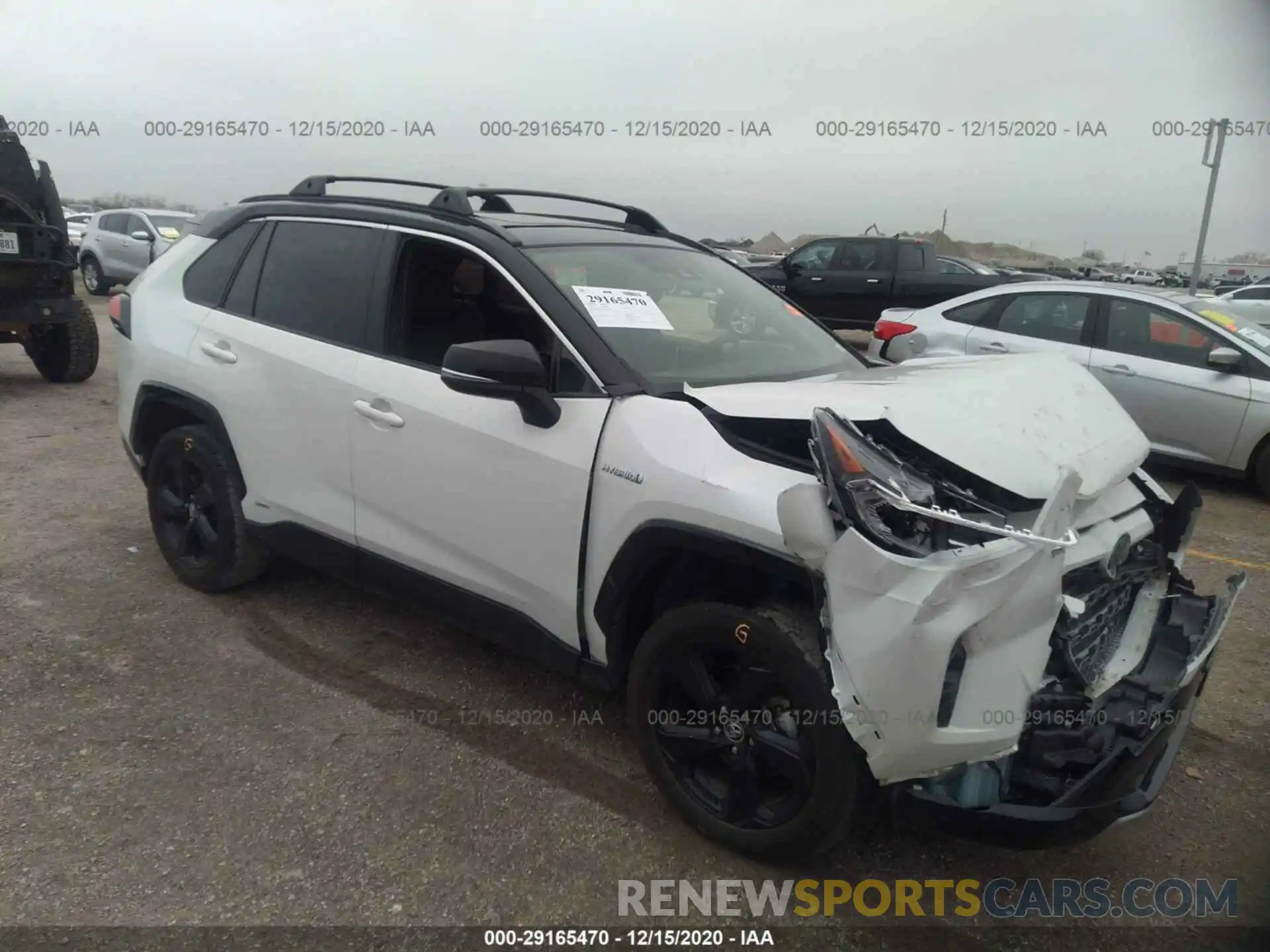 1 Photograph of a damaged car JTMEWRFV4KJ002570 TOYOTA RAV4 2019