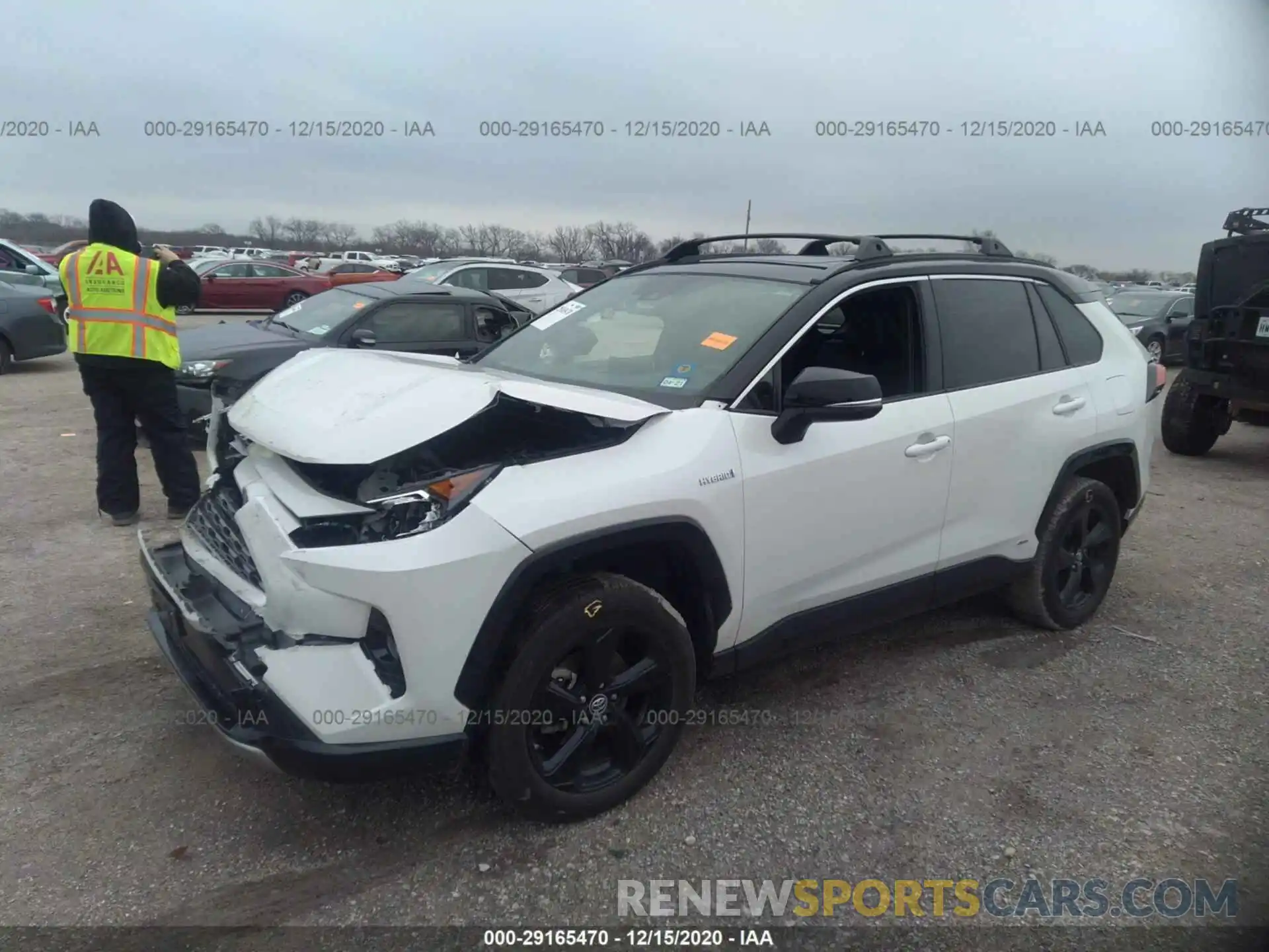 2 Photograph of a damaged car JTMEWRFV4KJ002570 TOYOTA RAV4 2019