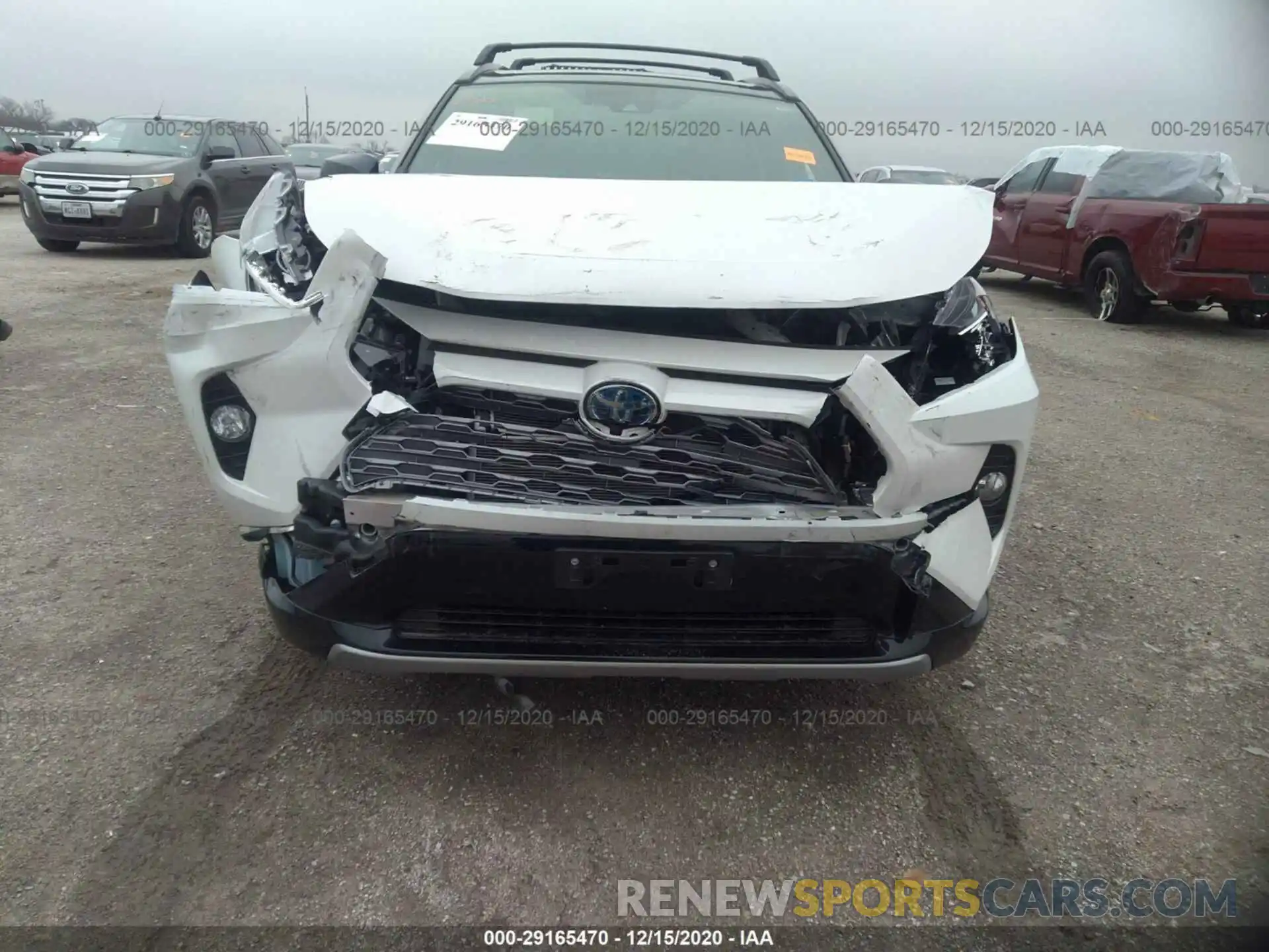 6 Photograph of a damaged car JTMEWRFV4KJ002570 TOYOTA RAV4 2019