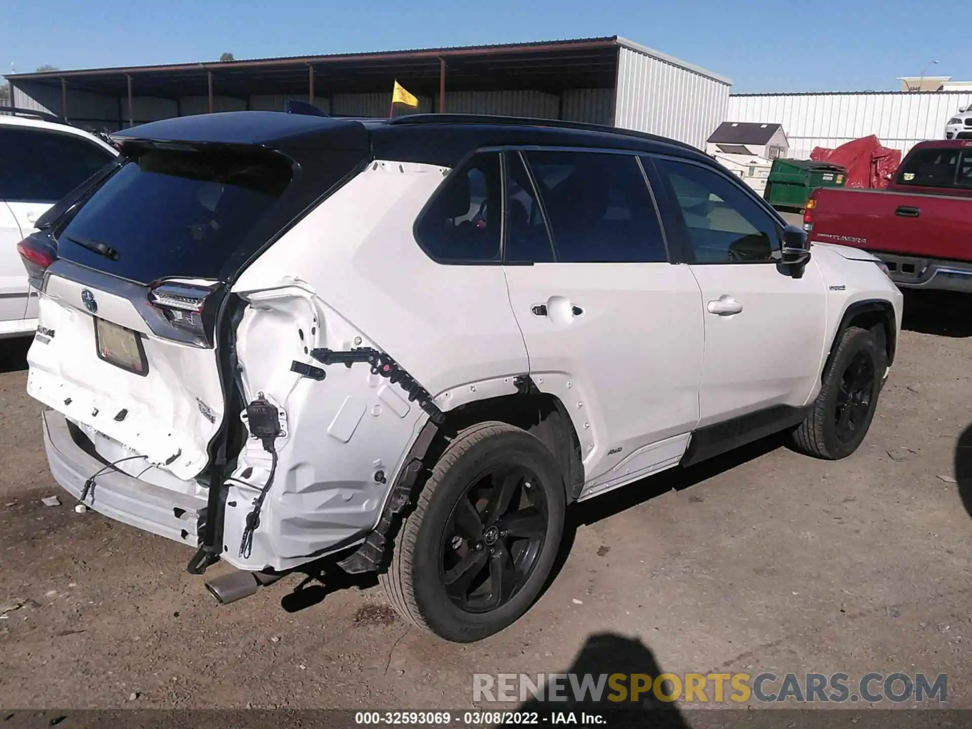 4 Photograph of a damaged car JTMEWRFV4KJ022513 TOYOTA RAV4 2019