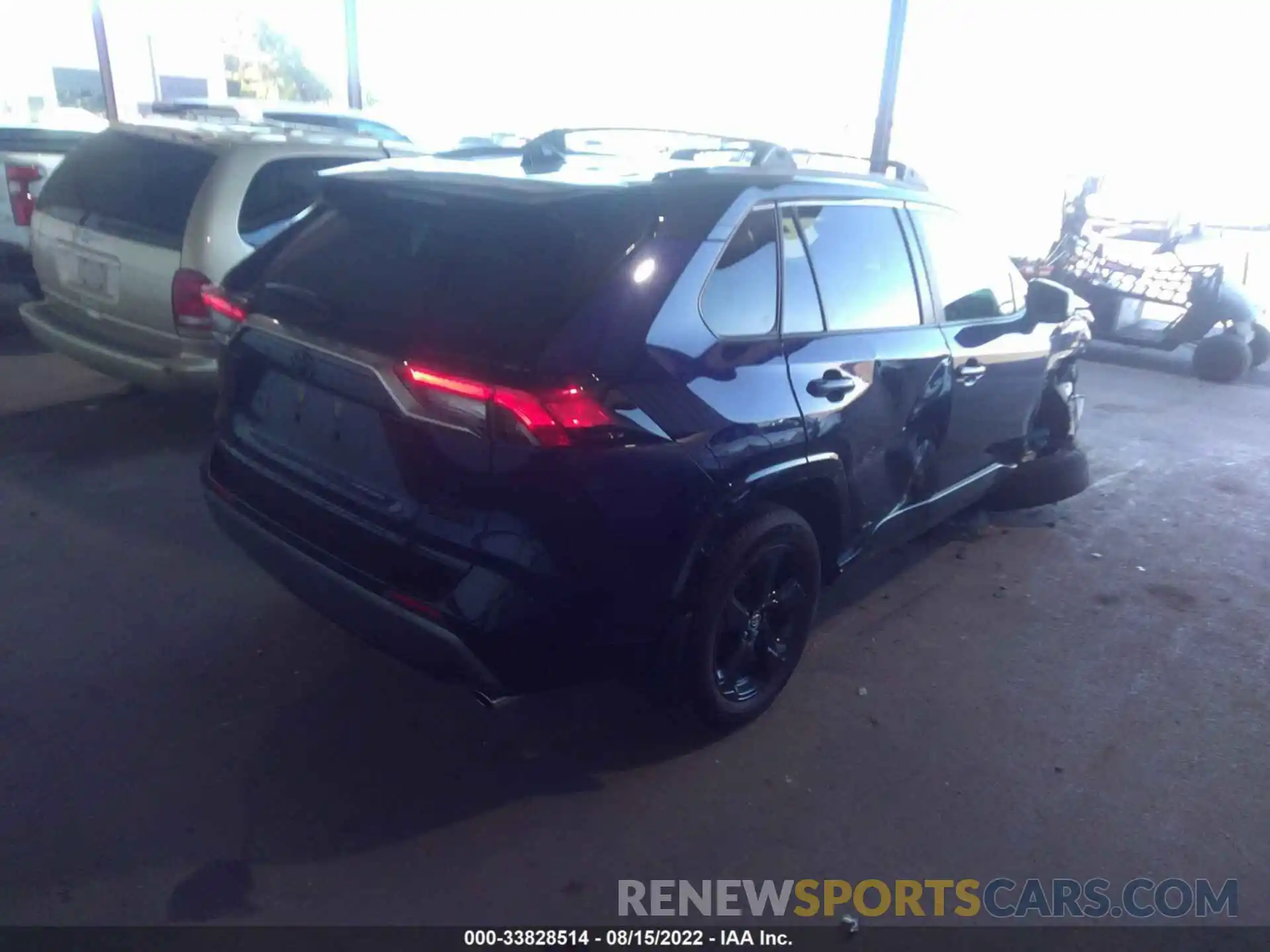 4 Photograph of a damaged car JTMEWRFV4KJ023273 TOYOTA RAV4 2019