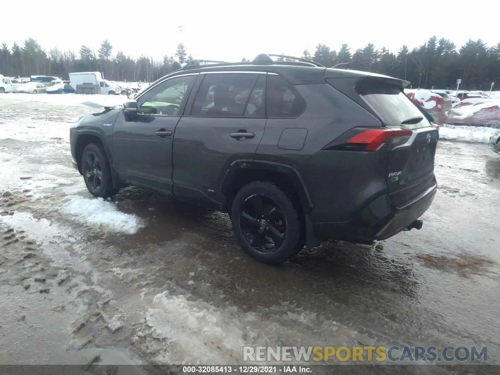 3 Photograph of a damaged car JTMEWRFV4KJ026559 TOYOTA RAV4 2019