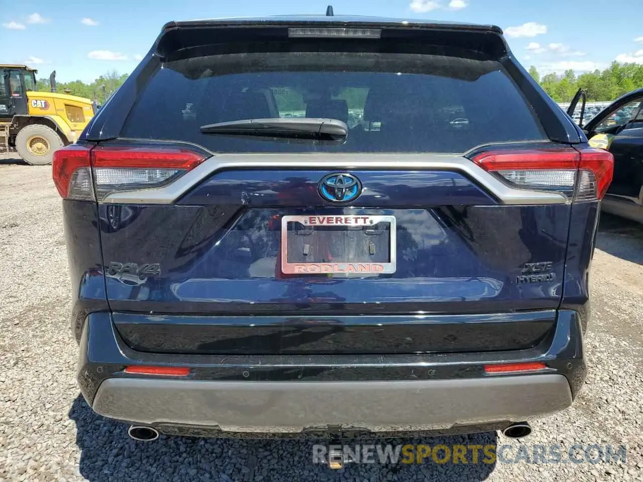 6 Photograph of a damaged car JTMEWRFV5KD514272 TOYOTA RAV4 2019