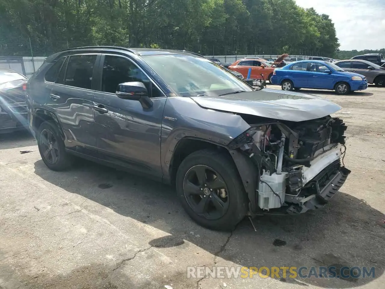 4 Photograph of a damaged car JTMEWRFV5KD518192 TOYOTA RAV4 2019