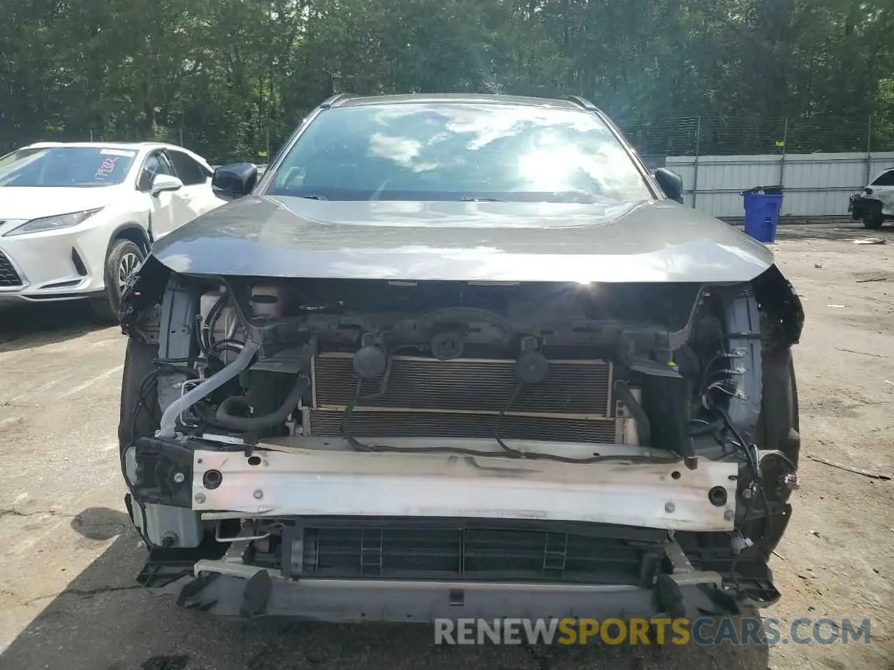 5 Photograph of a damaged car JTMEWRFV5KD518192 TOYOTA RAV4 2019