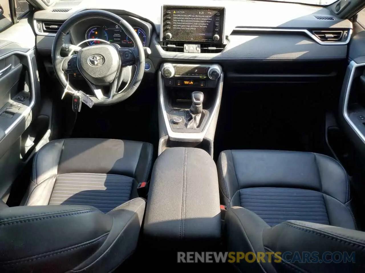 8 Photograph of a damaged car JTMEWRFV5KD519293 TOYOTA RAV4 2019