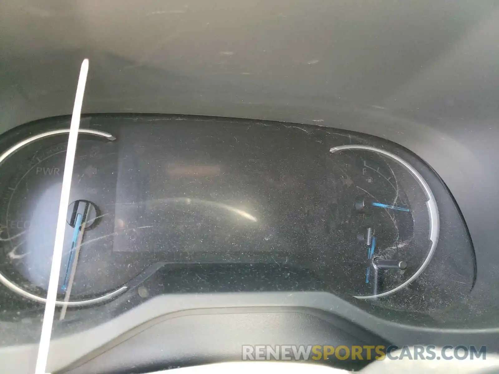 8 Photograph of a damaged car JTMEWRFV5KJ006143 TOYOTA RAV4 2019