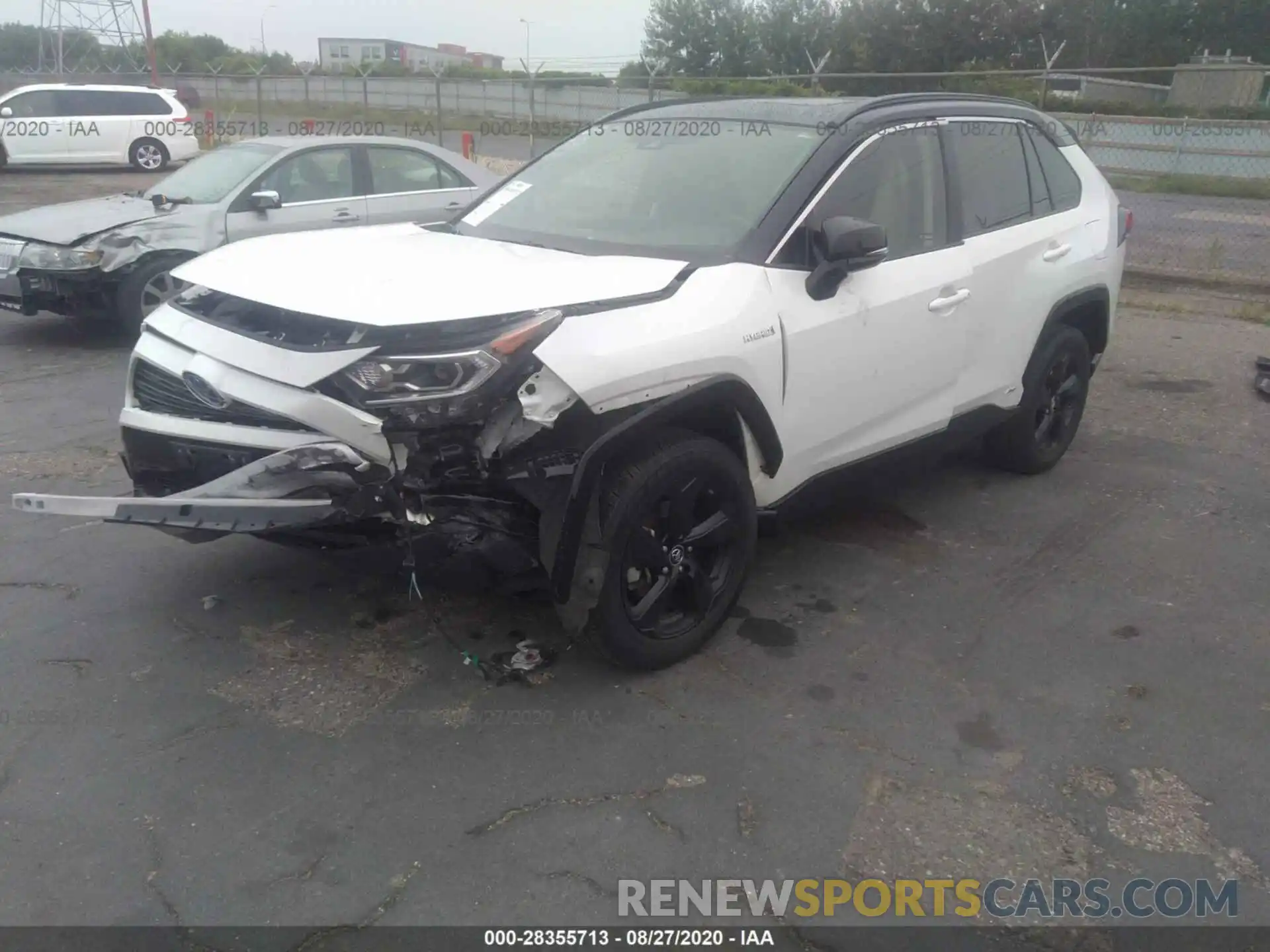 2 Photograph of a damaged car JTMEWRFV5KJ022469 TOYOTA RAV4 2019