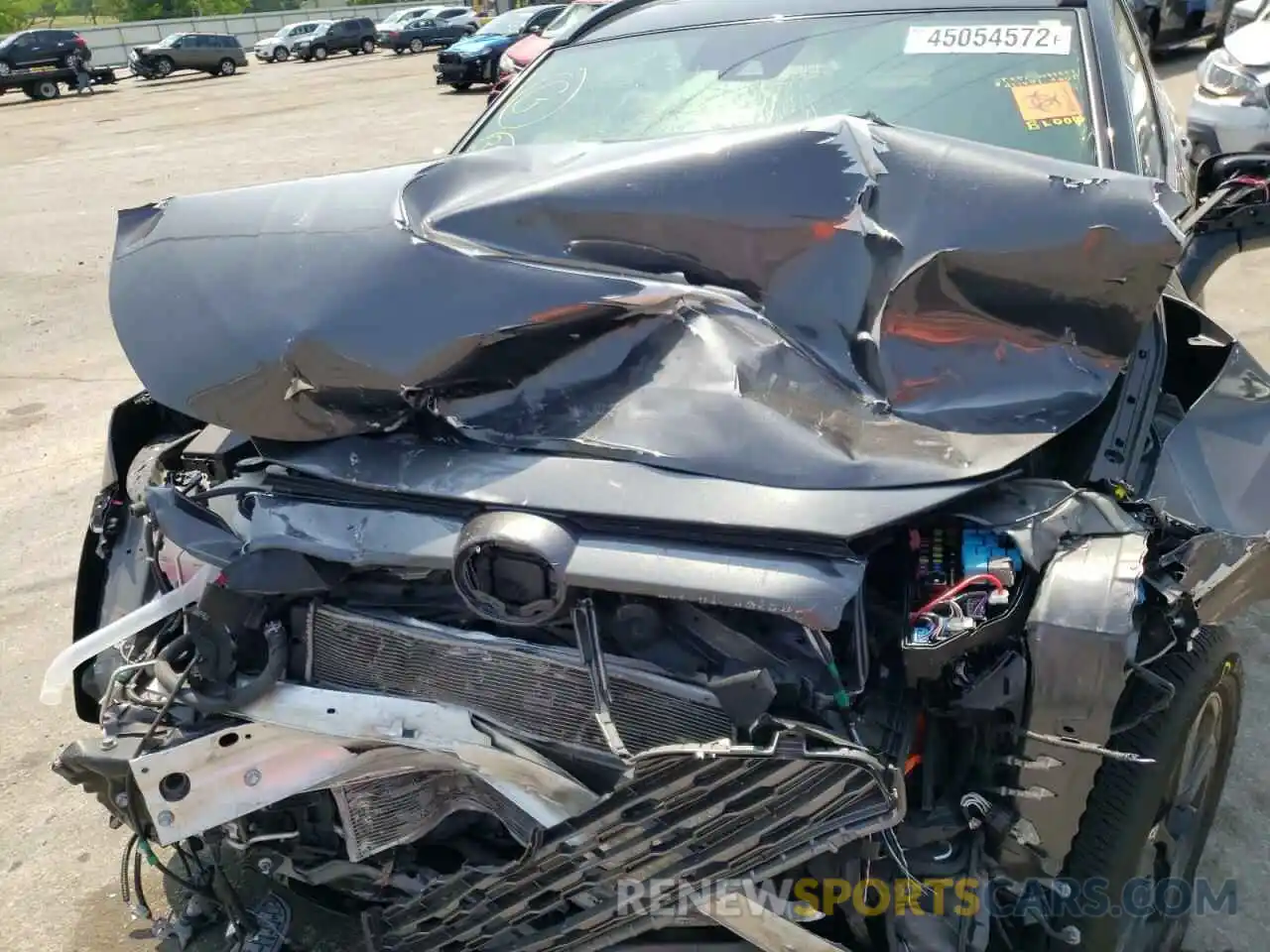 7 Photograph of a damaged car JTMEWRFV5KJ023931 TOYOTA RAV4 2019