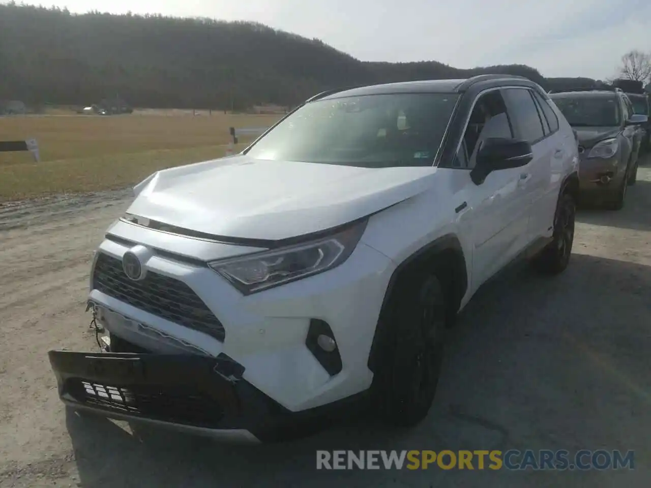 2 Photograph of a damaged car JTMEWRFV6KD513356 TOYOTA RAV4 2019