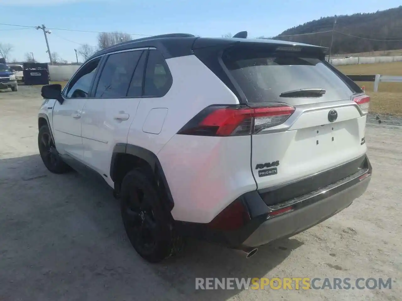 3 Photograph of a damaged car JTMEWRFV6KD513356 TOYOTA RAV4 2019