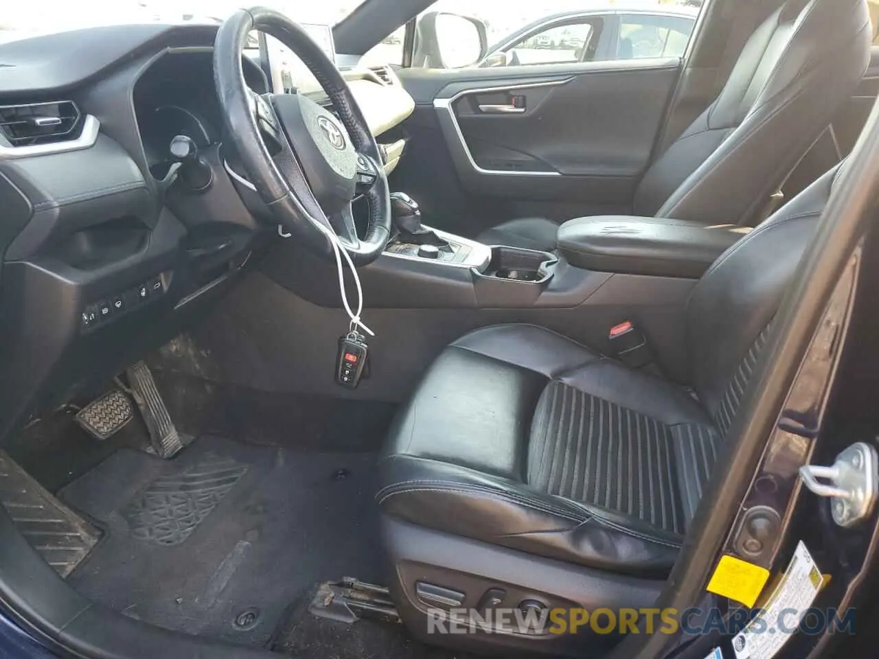 7 Photograph of a damaged car JTMEWRFV6KJ003641 TOYOTA RAV4 2019