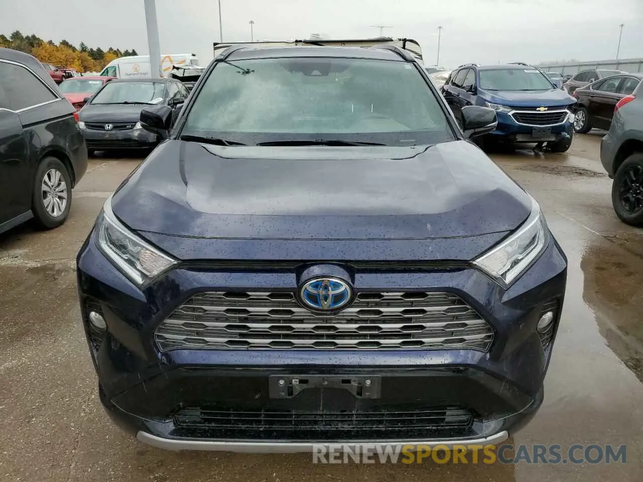 5 Photograph of a damaged car JTMEWRFV6KJ004109 TOYOTA RAV4 2019