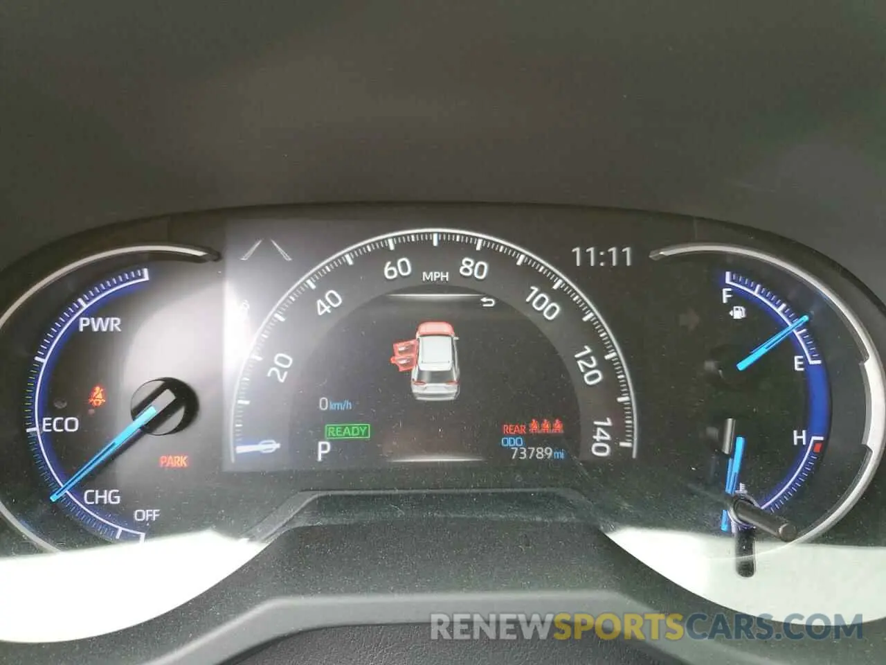 9 Photograph of a damaged car JTMEWRFV6KJ004109 TOYOTA RAV4 2019