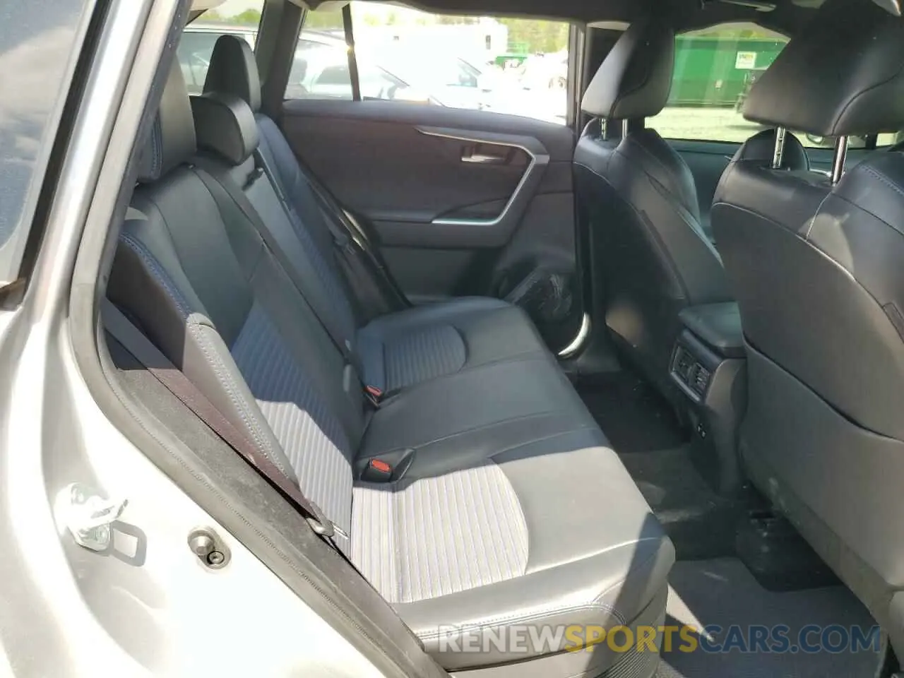 10 Photograph of a damaged car JTMEWRFV6KJ006362 TOYOTA RAV4 2019