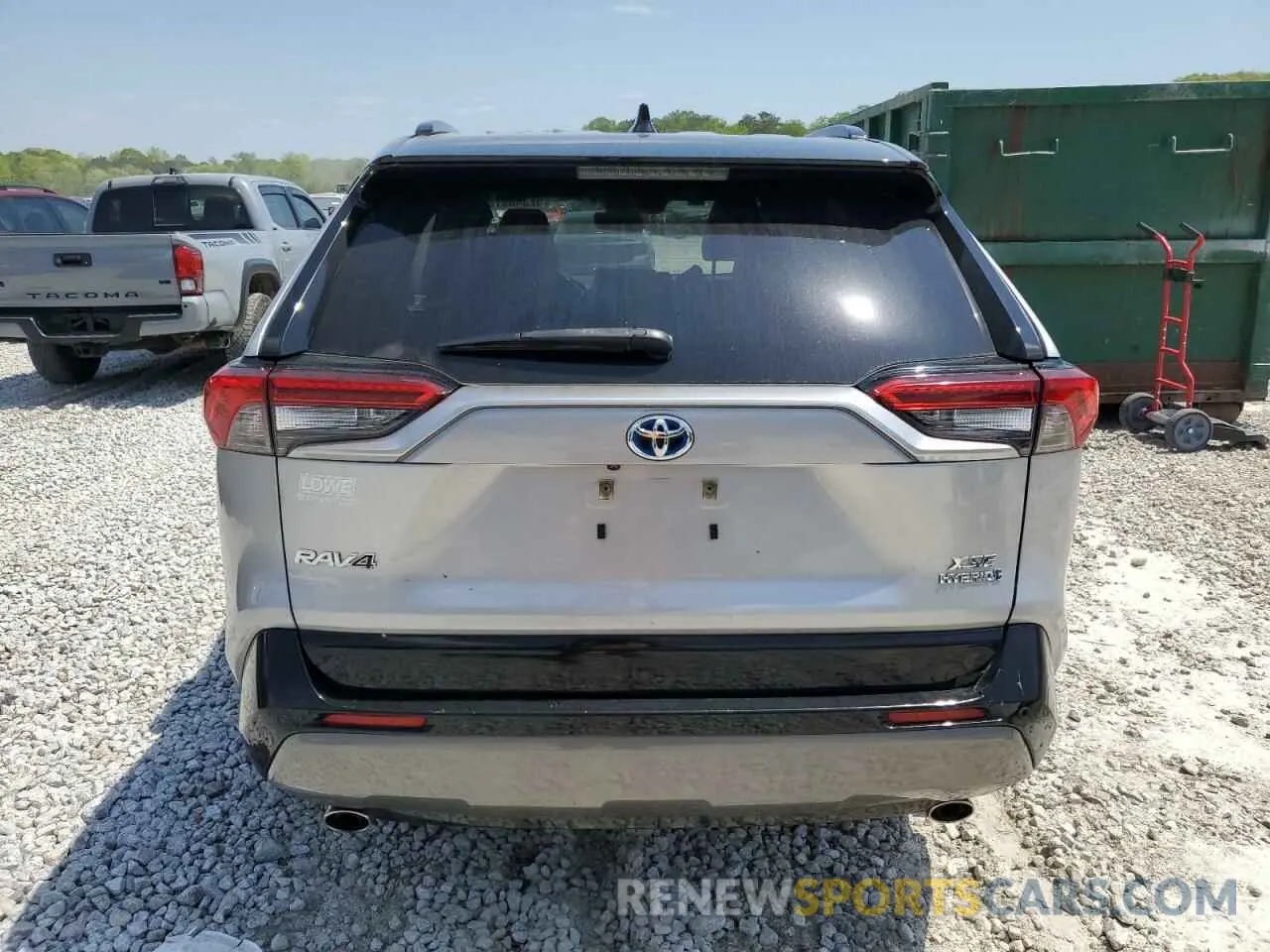 6 Photograph of a damaged car JTMEWRFV6KJ006362 TOYOTA RAV4 2019