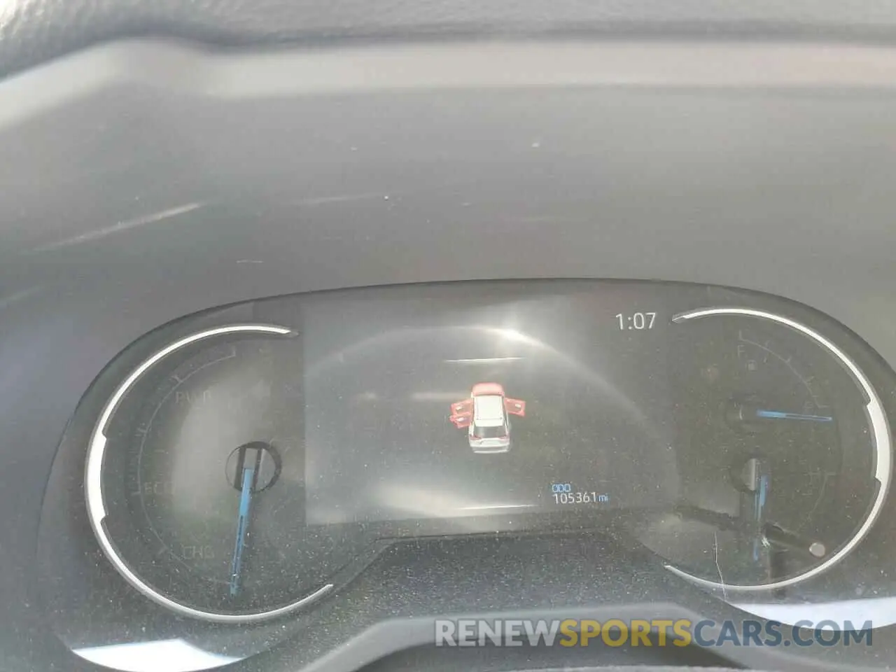 9 Photograph of a damaged car JTMEWRFV6KJ006362 TOYOTA RAV4 2019