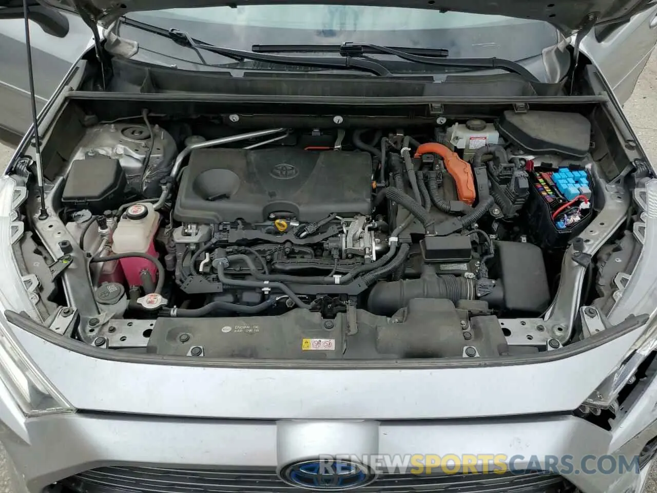 13 Photograph of a damaged car JTMEWRFV6KJ018236 TOYOTA RAV4 2019