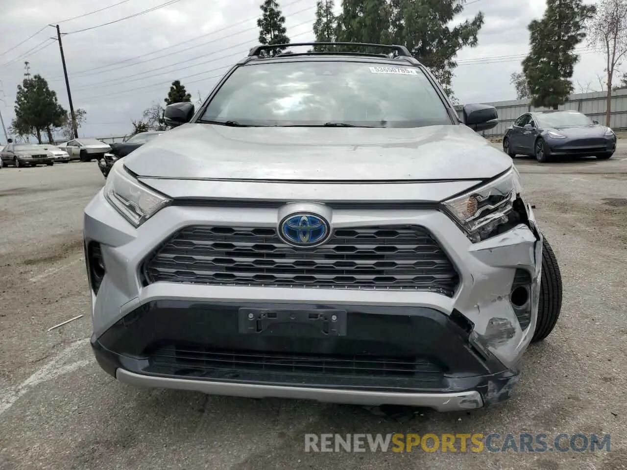 5 Photograph of a damaged car JTMEWRFV6KJ018236 TOYOTA RAV4 2019
