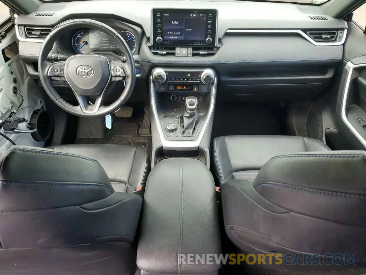 8 Photograph of a damaged car JTMEWRFV6KJ018494 TOYOTA RAV4 2019