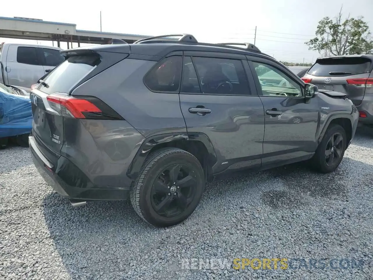 3 Photograph of a damaged car JTMEWRFV6KJ025154 TOYOTA RAV4 2019