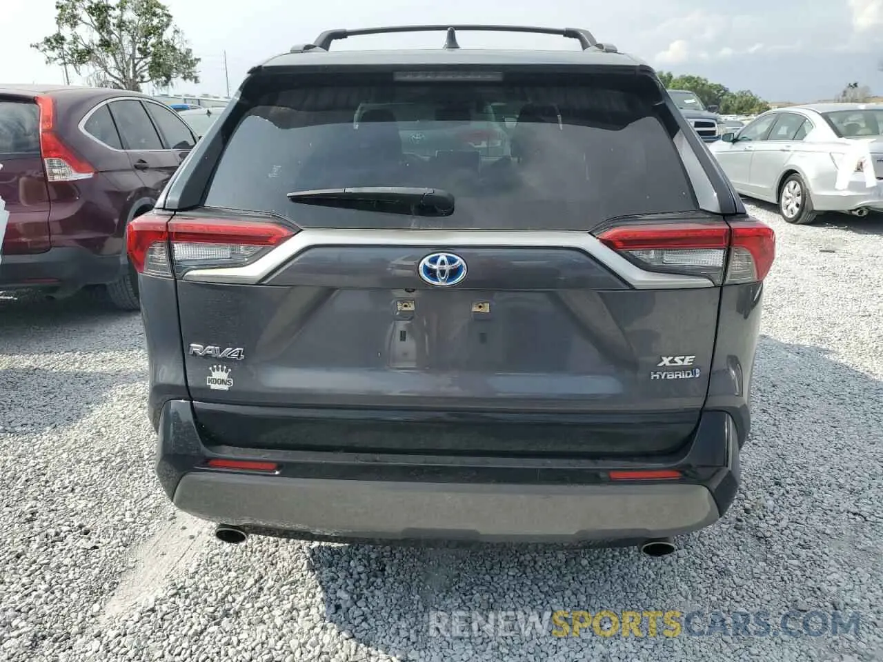 6 Photograph of a damaged car JTMEWRFV6KJ025154 TOYOTA RAV4 2019