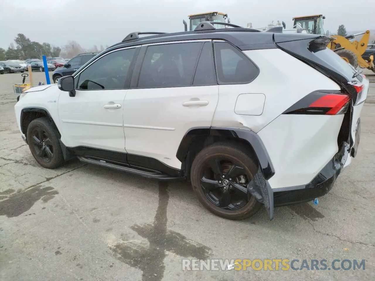 2 Photograph of a damaged car JTMEWRFV7KJ009948 TOYOTA RAV4 2019
