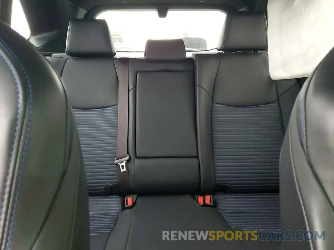10 Photograph of a damaged car JTMEWRFV8KD511771 TOYOTA RAV4 2019