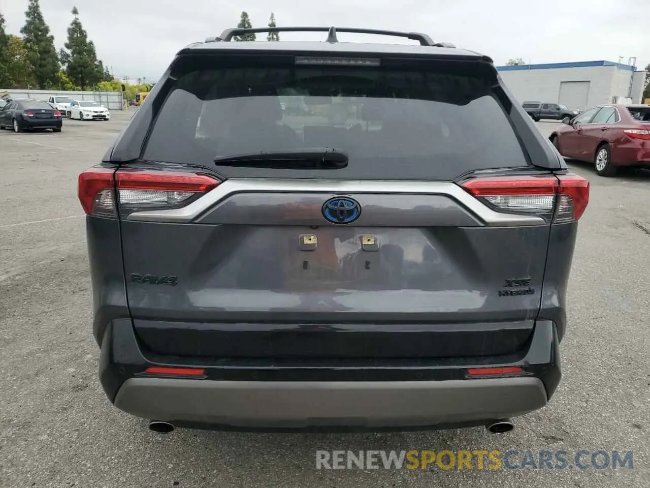 6 Photograph of a damaged car JTMEWRFV8KD511771 TOYOTA RAV4 2019