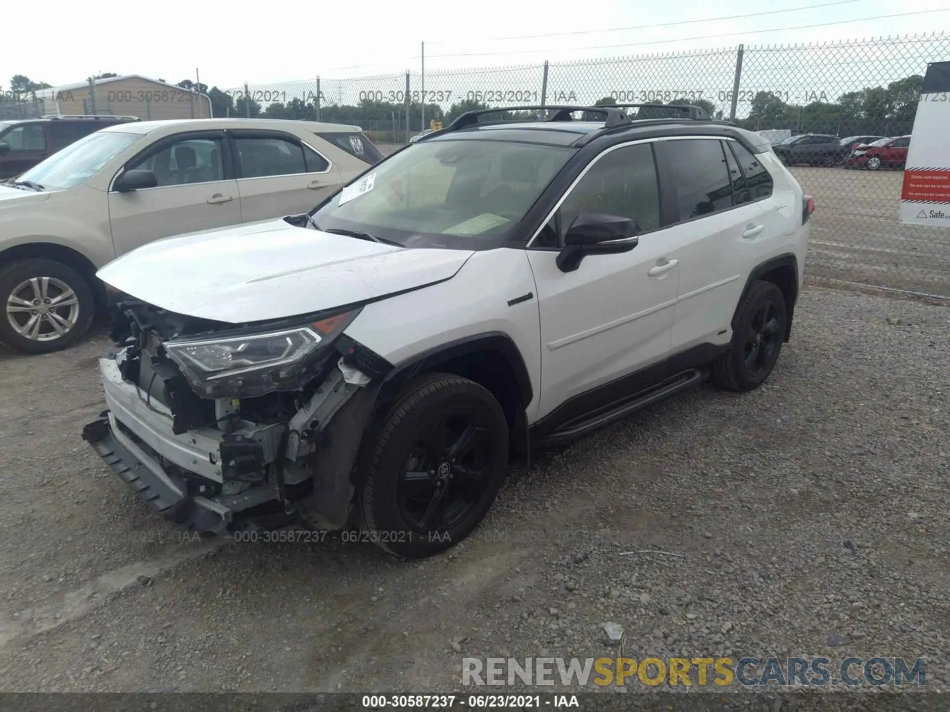 2 Photograph of a damaged car JTMEWRFV8KD521006 TOYOTA RAV4 2019