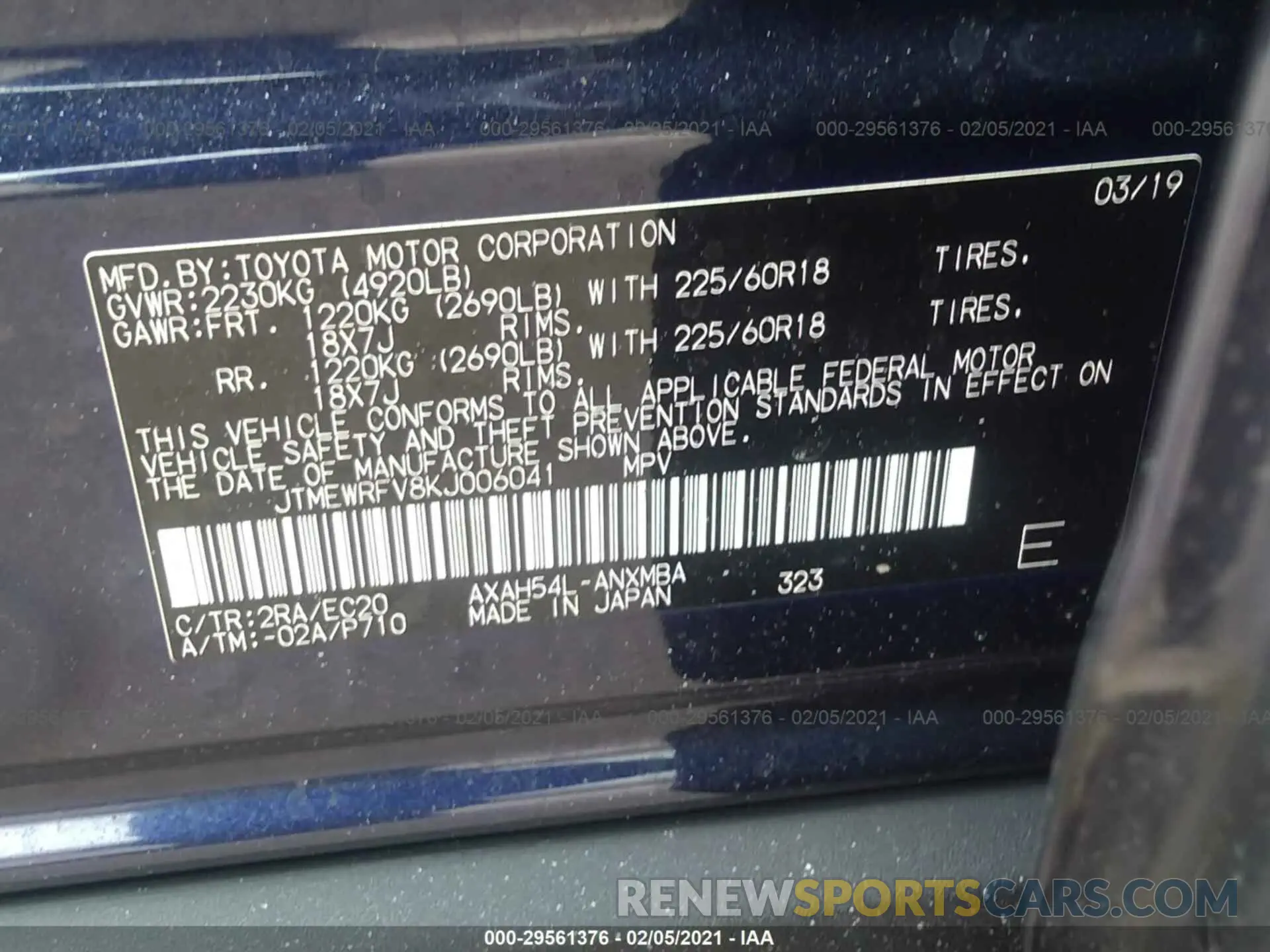 9 Photograph of a damaged car JTMEWRFV8KJ006041 TOYOTA RAV4 2019