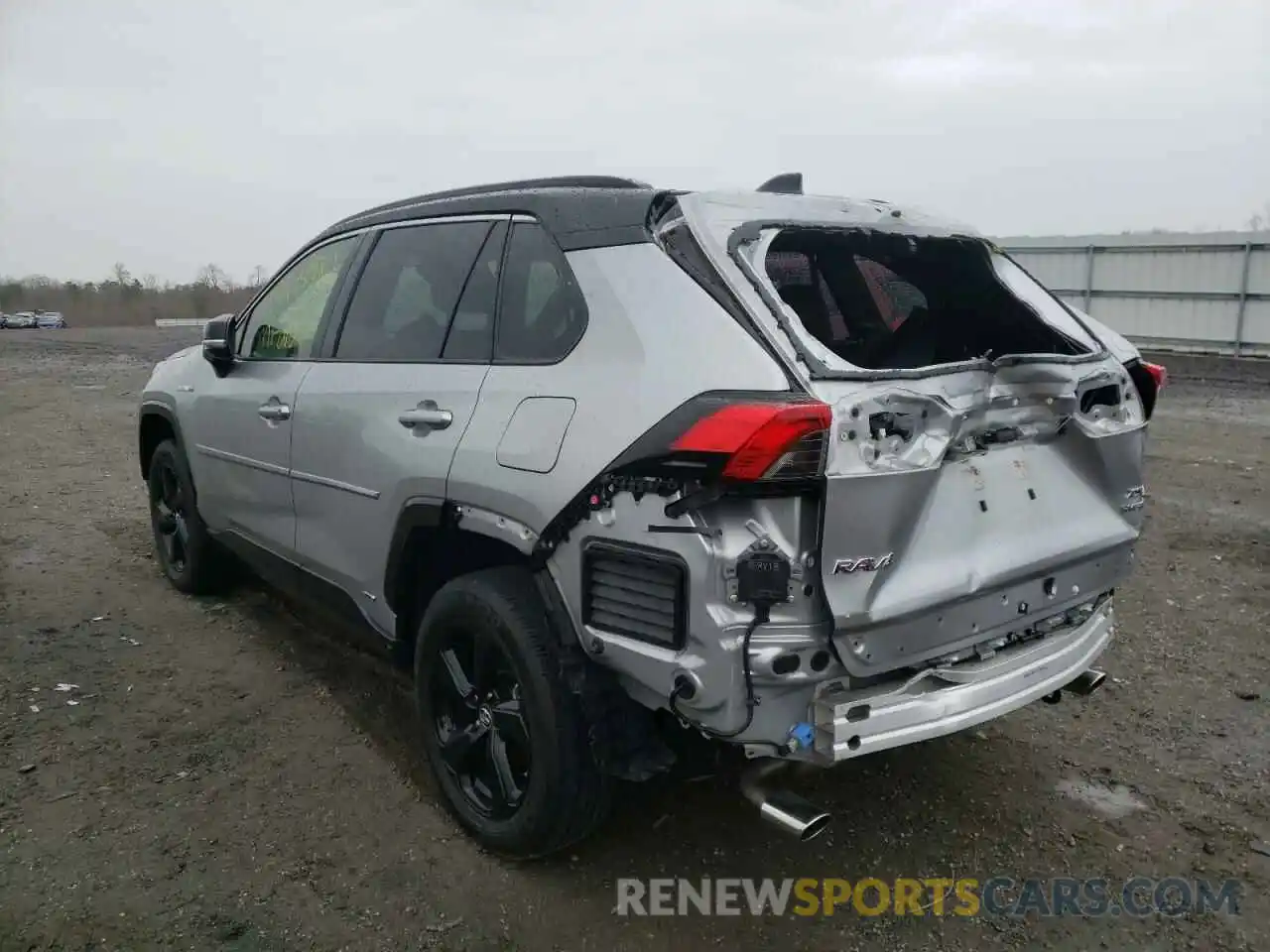 3 Photograph of a damaged car JTMEWRFV8KJ009781 TOYOTA RAV4 2019