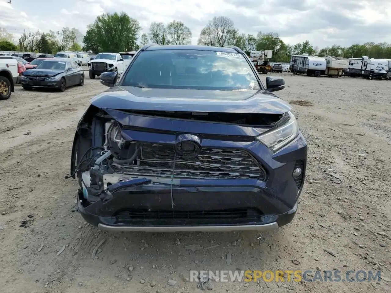 5 Photograph of a damaged car JTMEWRFV8KJ015824 TOYOTA RAV4 2019