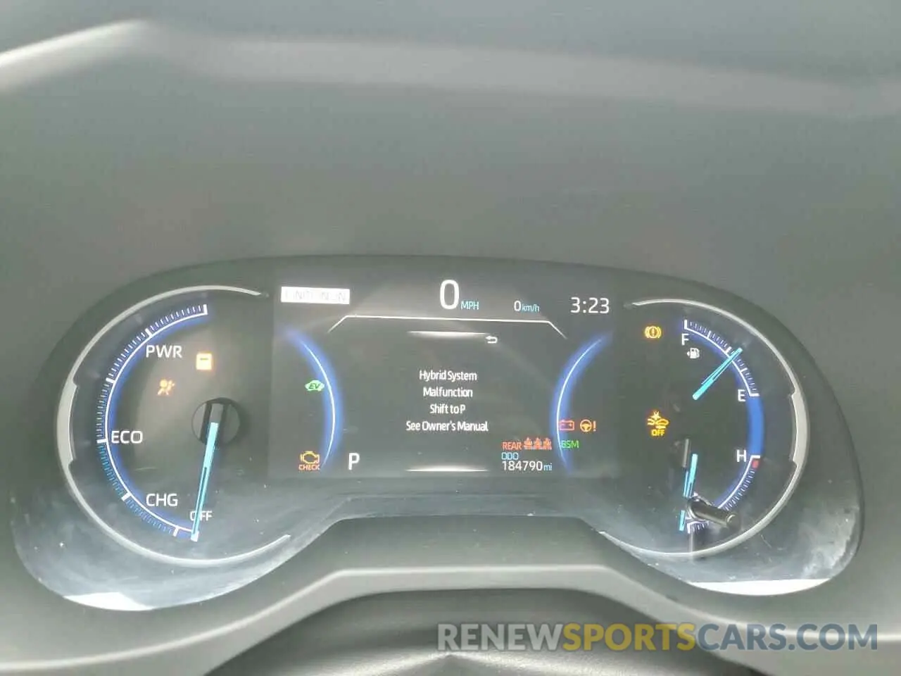 9 Photograph of a damaged car JTMEWRFV9KJ004900 TOYOTA RAV4 2019