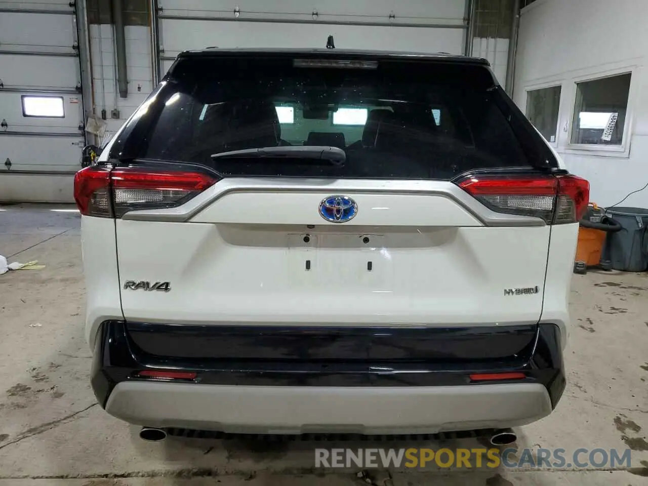 6 Photograph of a damaged car JTMEWRFVXKD510024 TOYOTA RAV4 2019