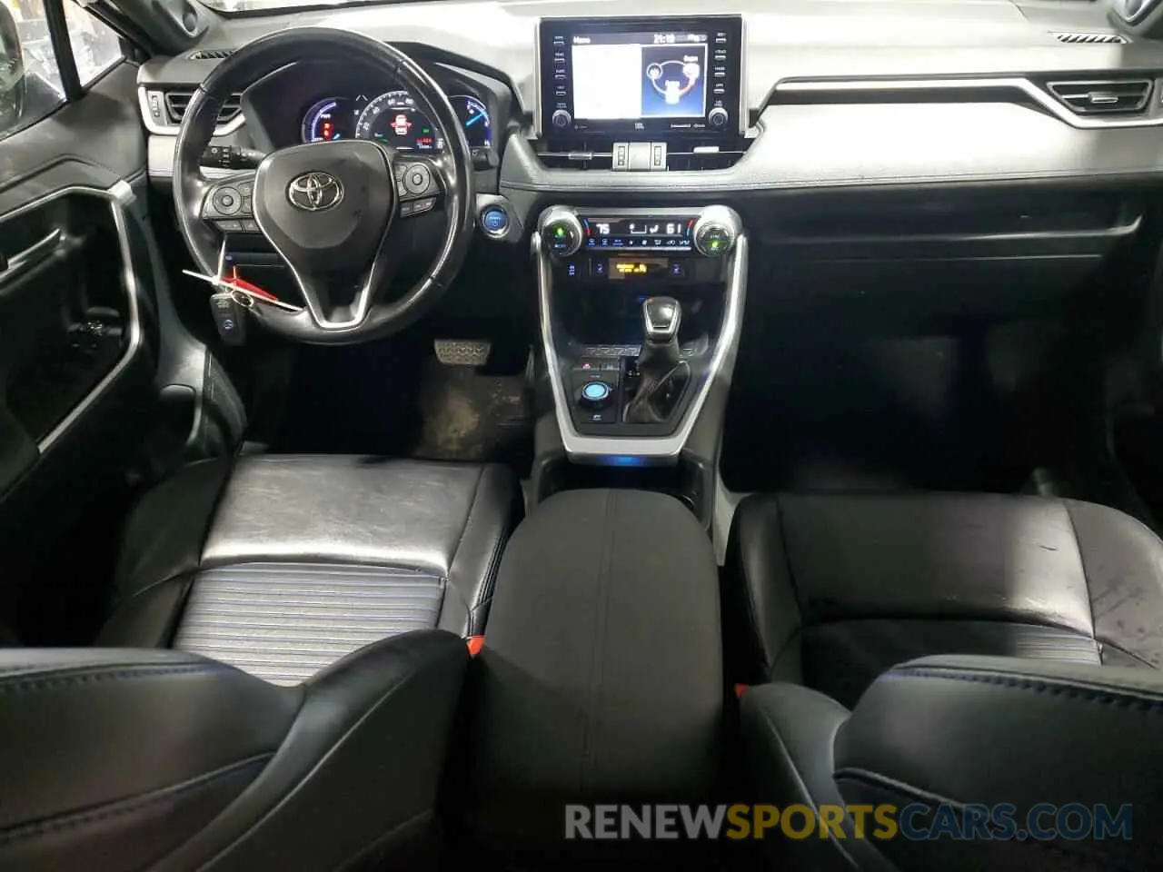 8 Photograph of a damaged car JTMEWRFVXKD510024 TOYOTA RAV4 2019