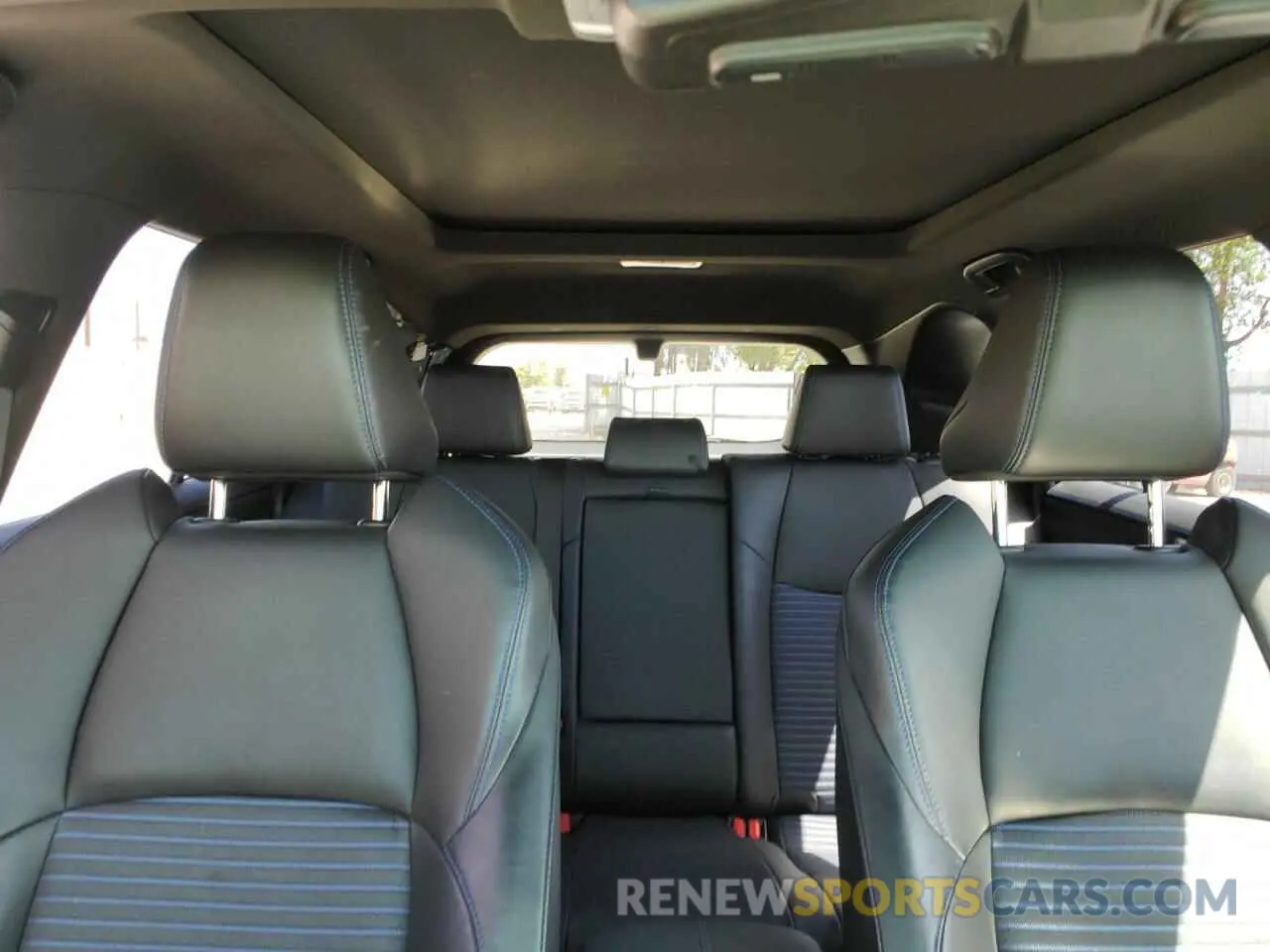 10 Photograph of a damaged car JTMEWRFVXKD519161 TOYOTA RAV4 2019