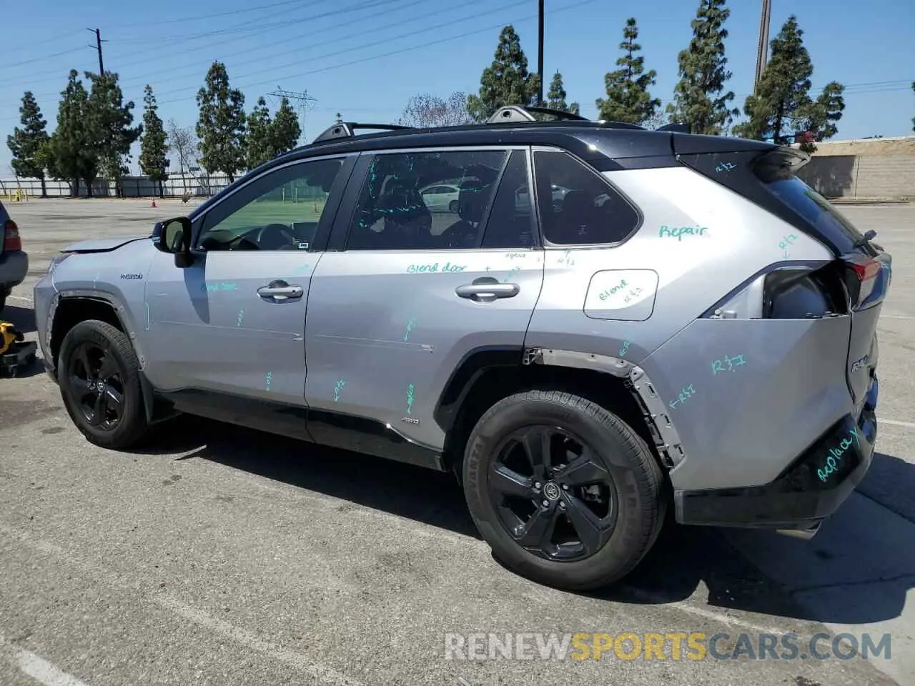 2 Photograph of a damaged car JTMEWRFVXKD519161 TOYOTA RAV4 2019