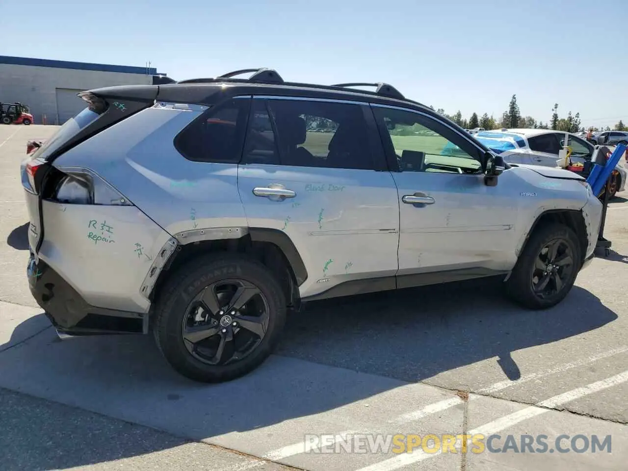 3 Photograph of a damaged car JTMEWRFVXKD519161 TOYOTA RAV4 2019