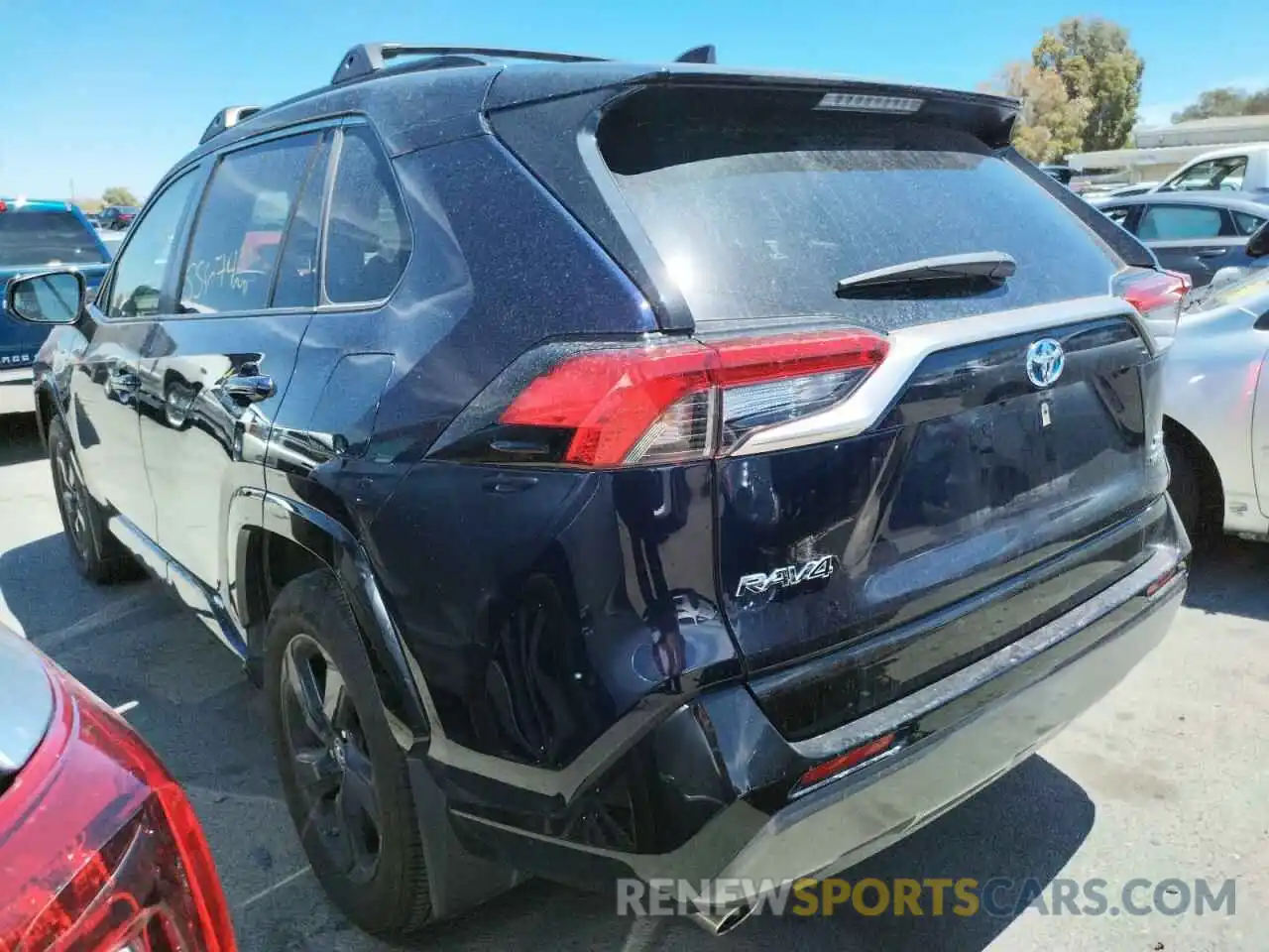 3 Photograph of a damaged car JTMEWRFVXKJ007868 TOYOTA RAV4 2019