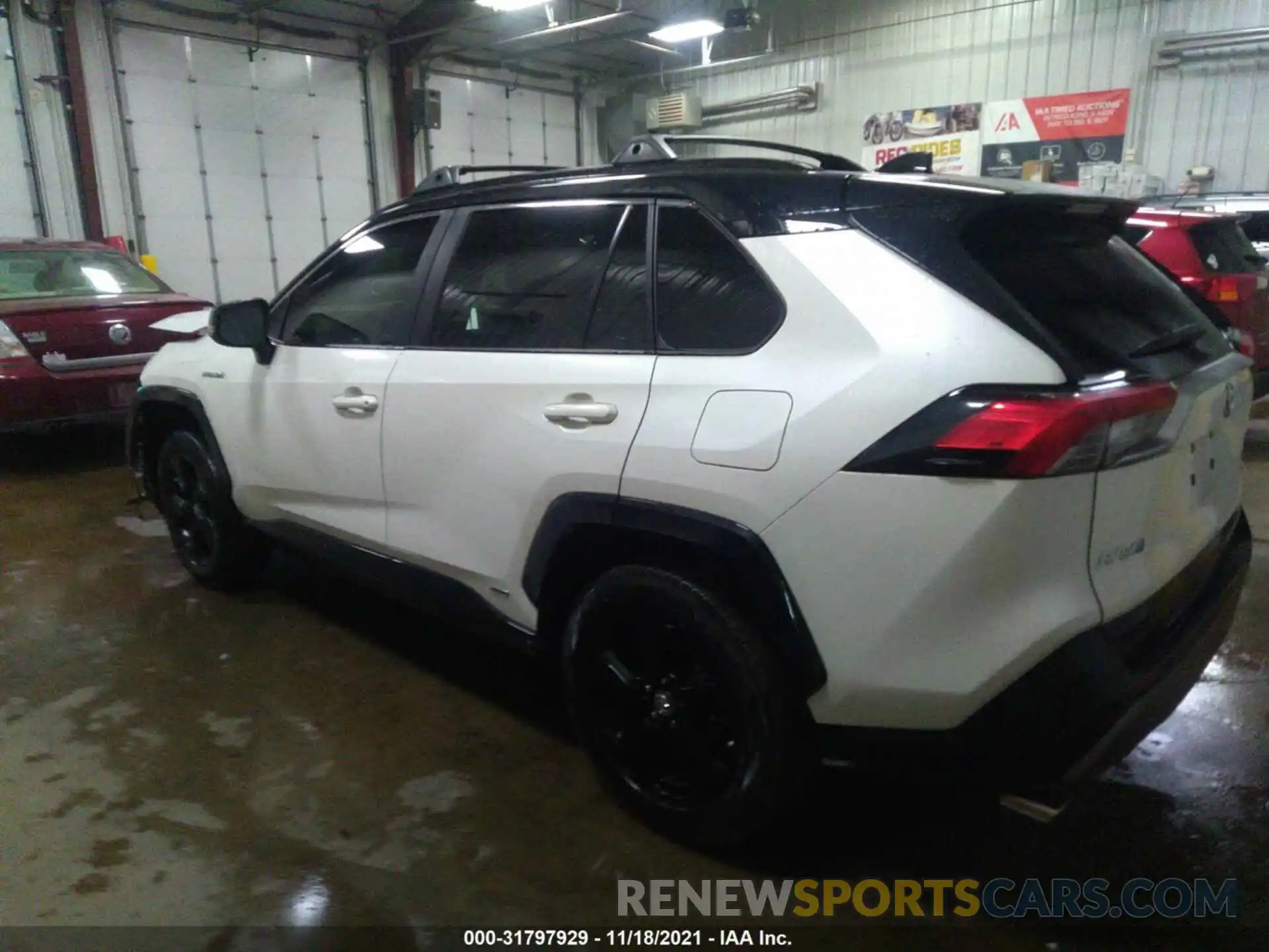 3 Photograph of a damaged car JTMEWRFVXKJ017526 TOYOTA RAV4 2019