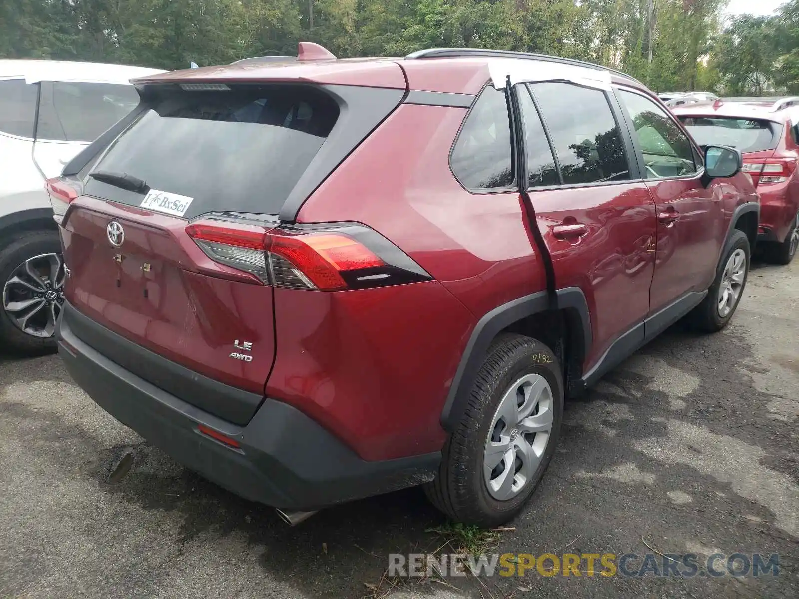 4 Photograph of a damaged car JTMF1RFV0KD032117 TOYOTA RAV4 2019