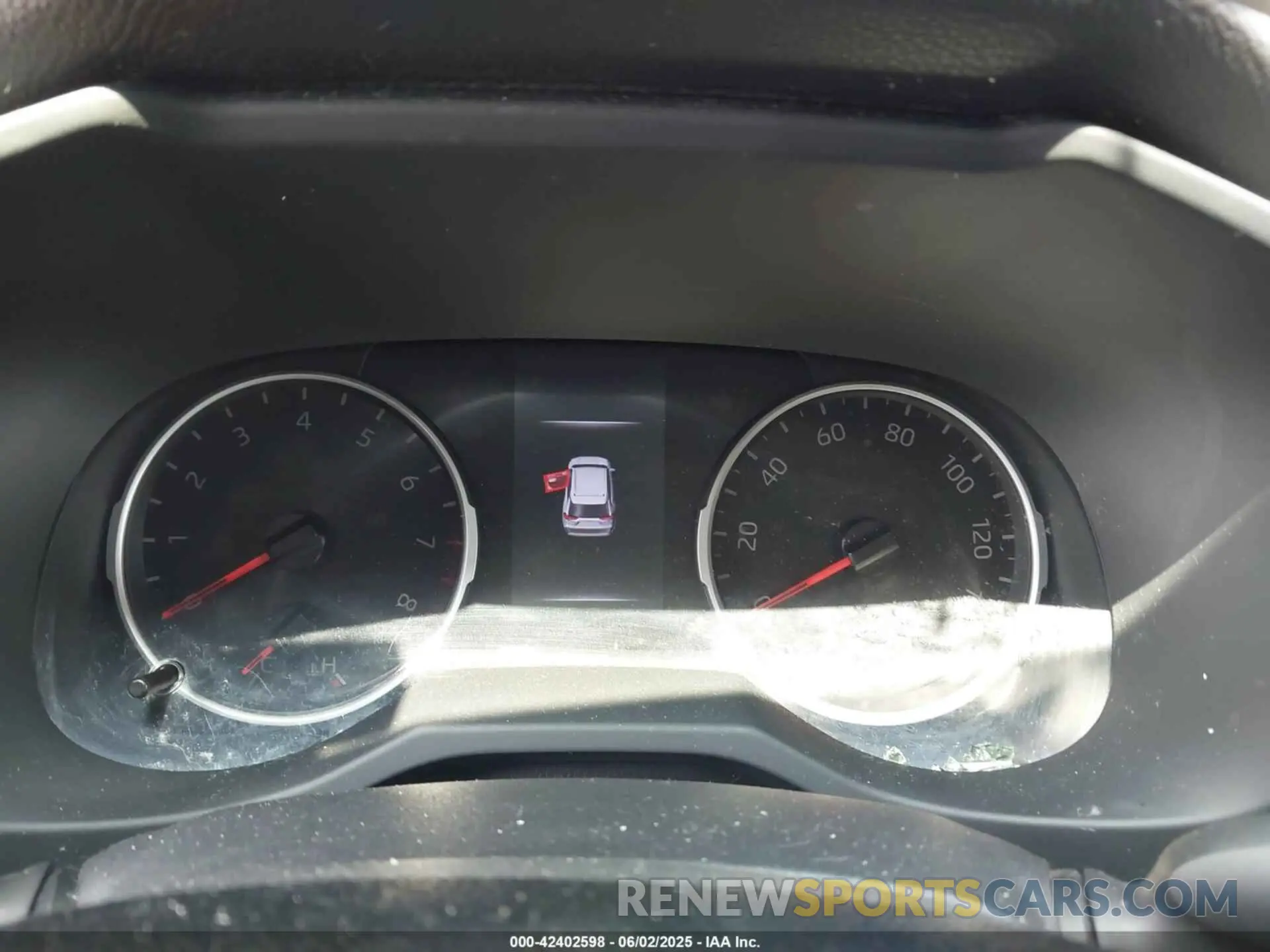 7 Photograph of a damaged car JTMF1RFV0KD045059 TOYOTA RAV4 2019